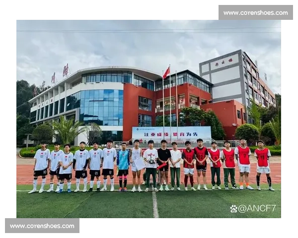 校园绿茵场上的拼搏与欢笑:一次难忘的足球比赛经历与成长感悟 校园绿茵场上的拼搏与欢笑:一次难忘的足球比赛经历与成长感悟