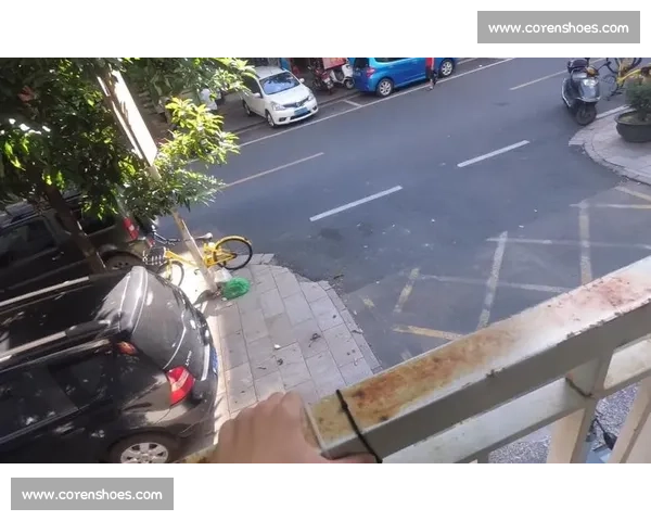 极限挑战!跑酷高手争锋竞速全程展示,惊险刺激画面带你领略速度与技巧的完美结合 极限挑战!跑酷高手争锋竞速全程展示,惊险刺激画面带你领略速度与技巧的完美结合